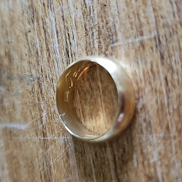 18k / 750 karat yellow solid gold wedding band ring - Picture 2 of 7